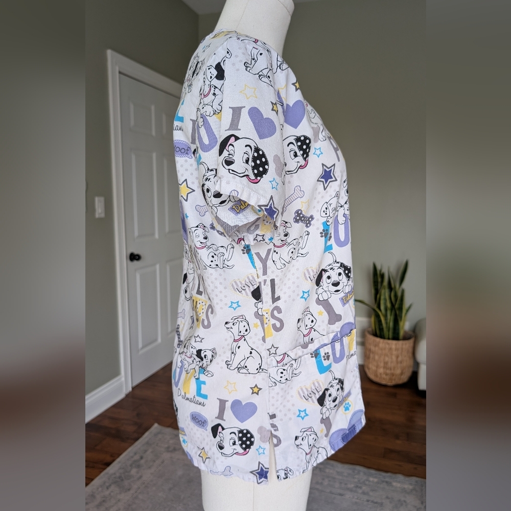 Disney 101 Dalmatians Scrub Top Cotton V-Neck Nurse Vet Uniform Size S - Picture 2 of 10